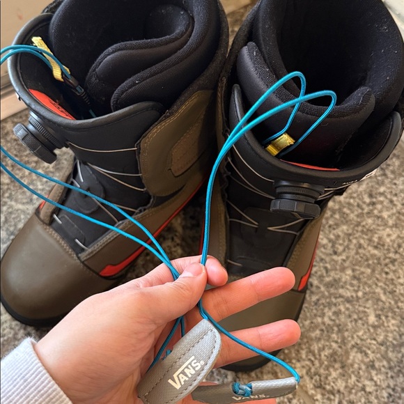 EUC Vans Aura OG Snowboard Boots Size 10 - Picture 9 of 12
